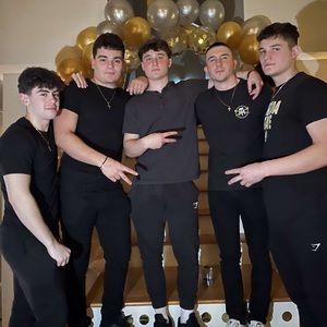 Meet your Posher, Alex